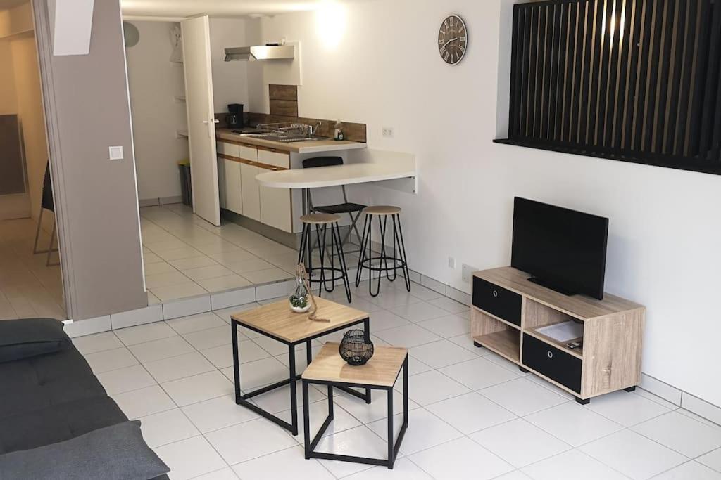 Appart-Terrasse 15Min Volcan-Lac 45Min Station Ski Ceyrat Luaran gambar